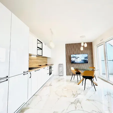 Apartament Gold 35 *
